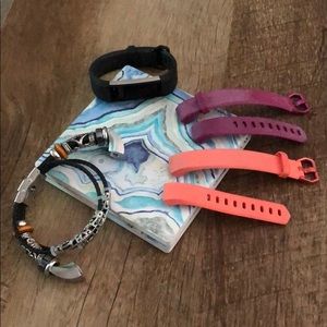 FITBIT ALTA HR BUNDLE